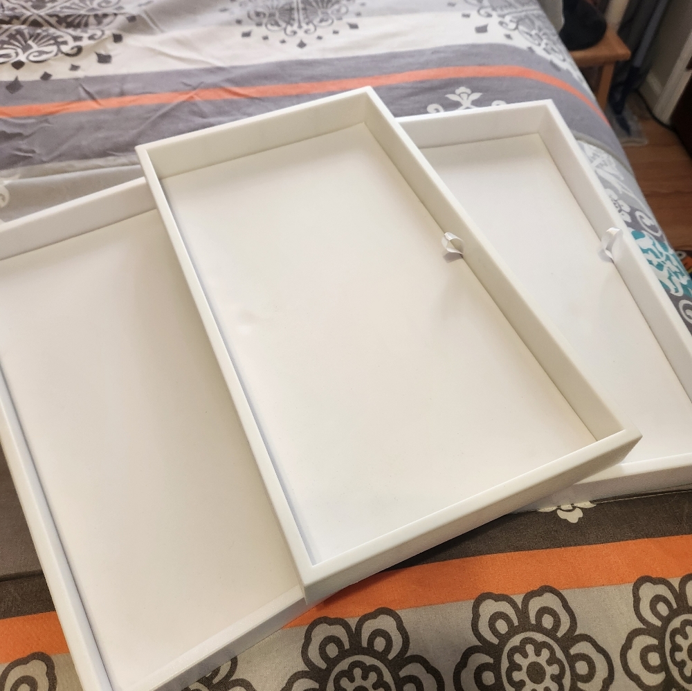 White jewelry display trays